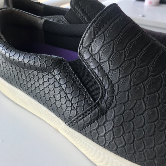 Dr. Scholl’s Madison Black Python Cool Fit memory foam slip ons - Picture 2 of 12
